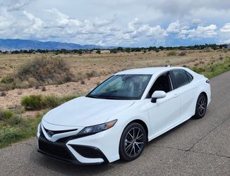 2023 toyota camry se