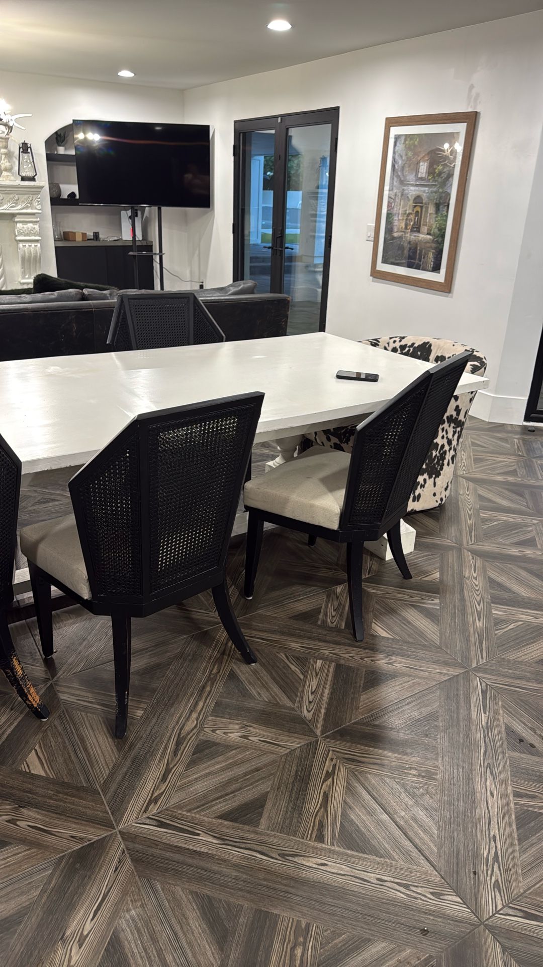 RH Dining Table