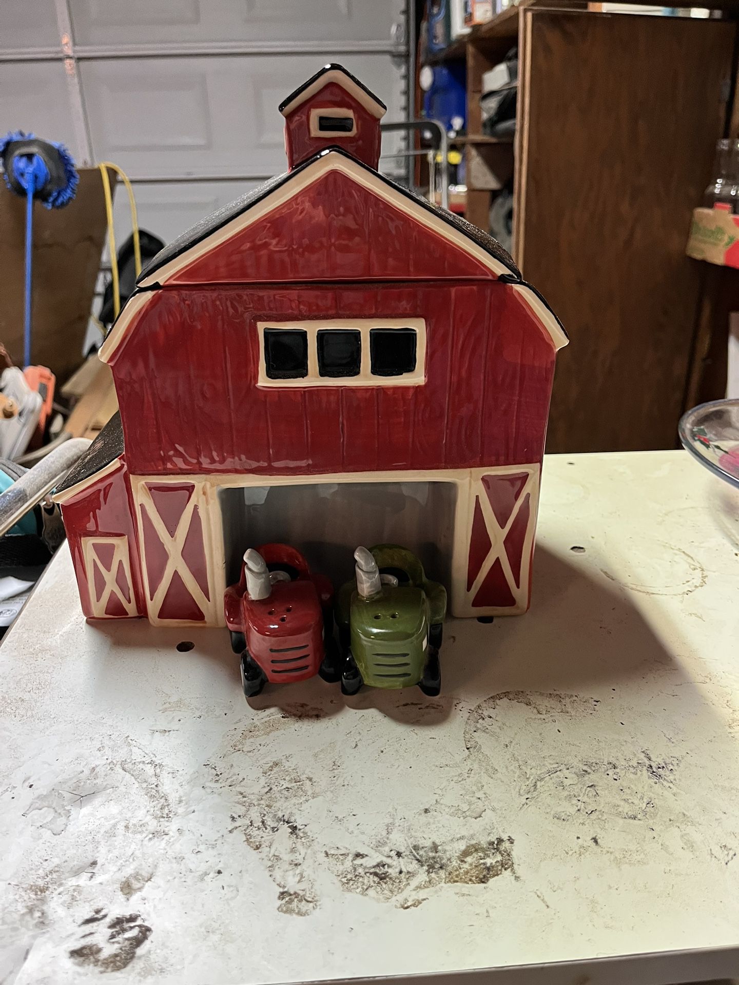 Red Barn Cookie Jar With Shakers