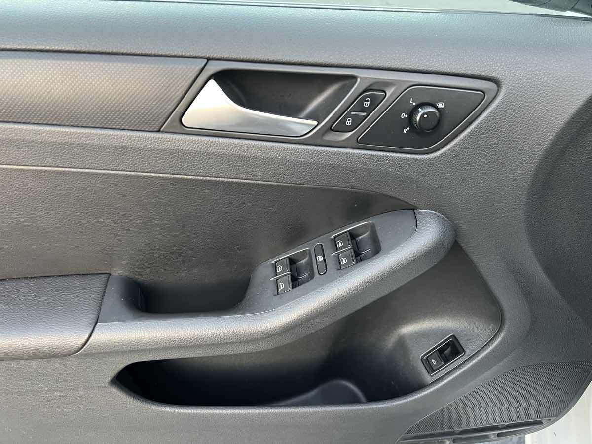 2012 Volkswagen Jetta Sedan