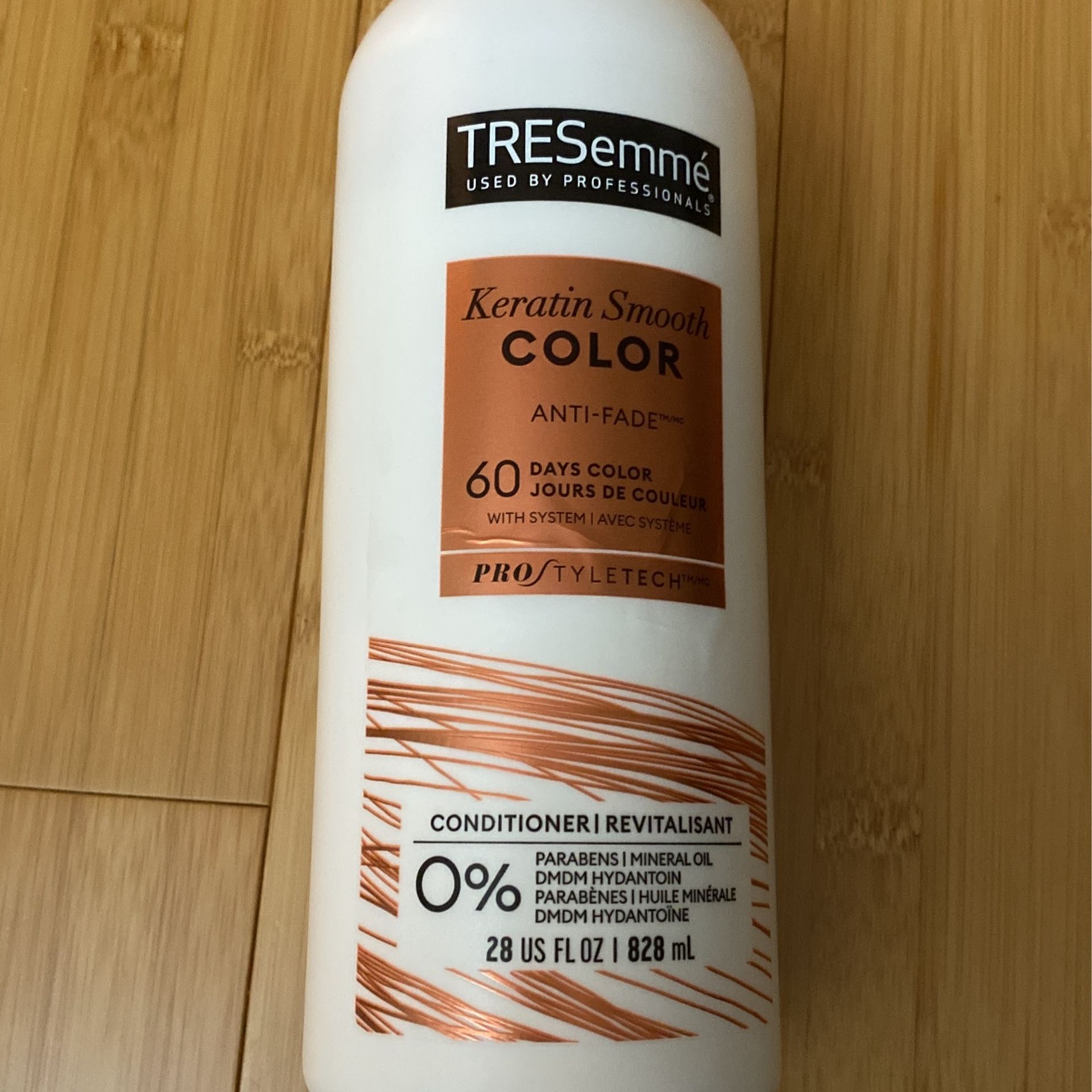 TRESEMME KERATIN SMOOTH ANTI-FADE 60 DAYS OF COLOR