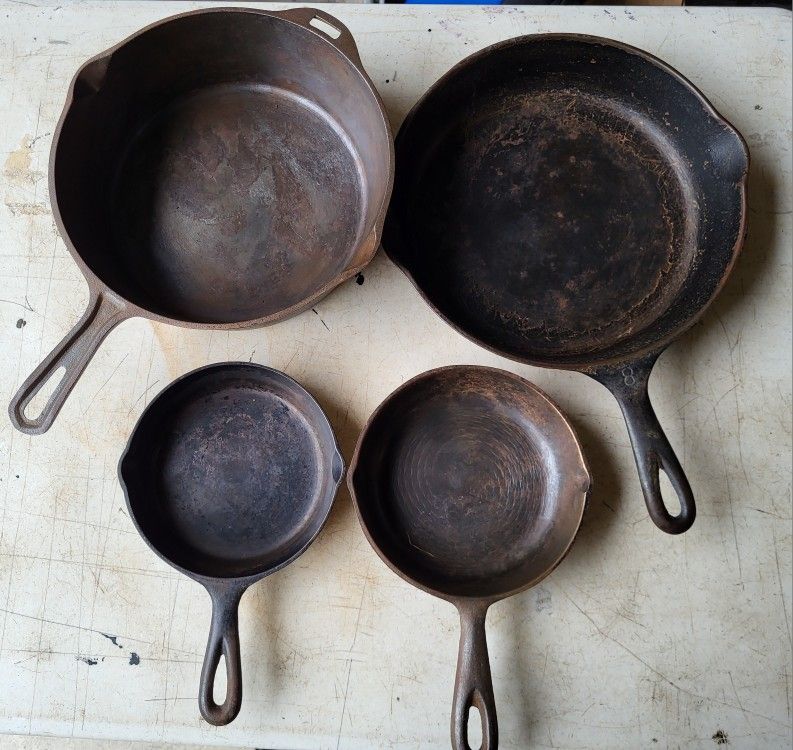 4 Vintage Cast Iron Frying Pans. 1958 Wagner 11inchand More
