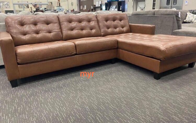 Ashley/ Brown Leather Raf Sectional,seccional,couch,Delivery Available, Ask For A Discount Code 