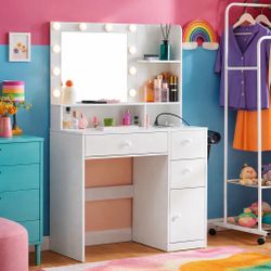 Lighted Makeup Vanity Table with Mirror, Drawers & Power Outlet