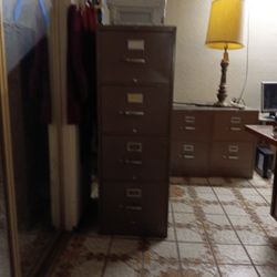4 Drawer Filing Cabinet