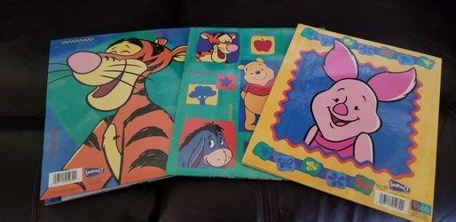 3x - Winnie The Pooh- Colorful Folders - NEW
