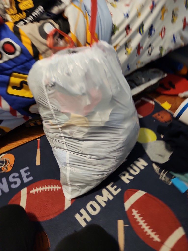 Bag Full Of 4/5t Boys Fall/winter Clothes