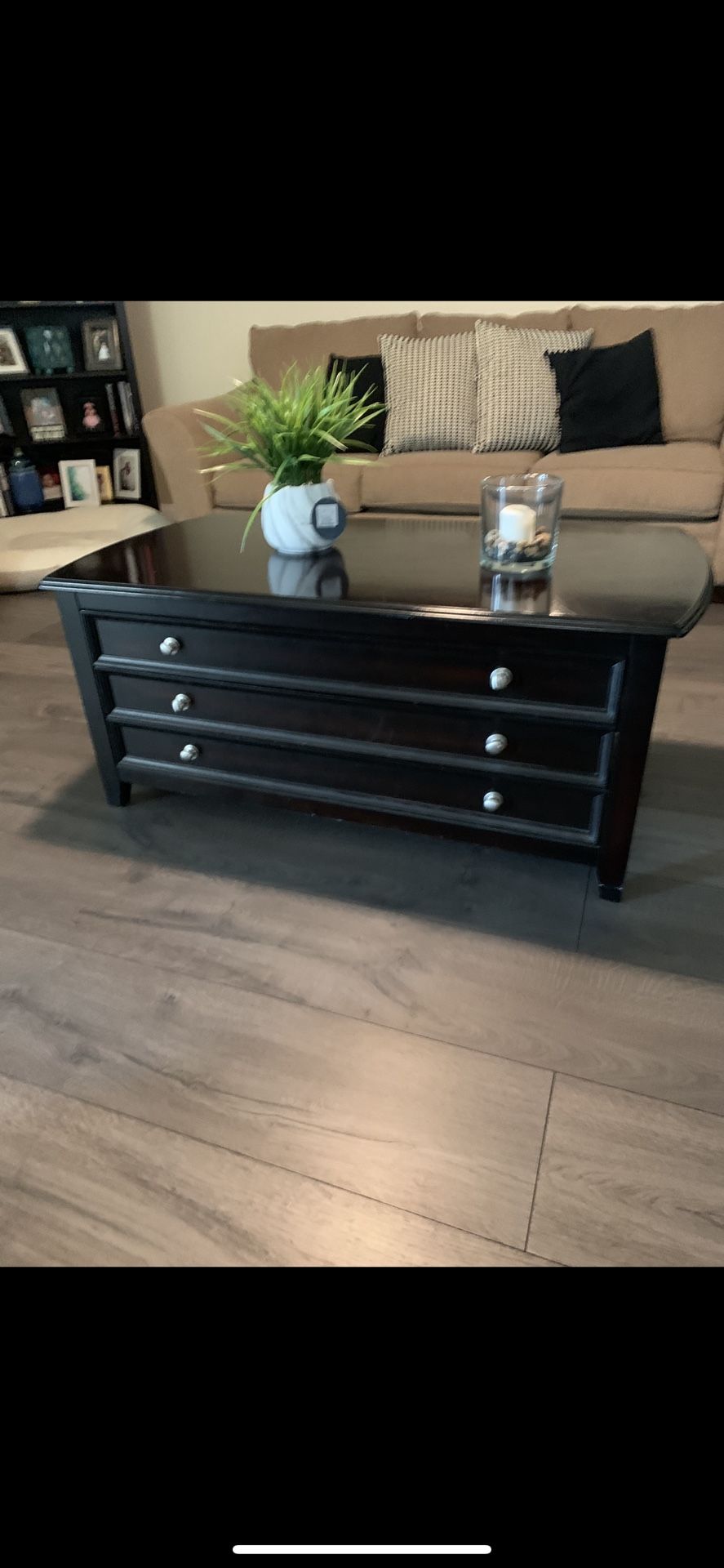 Coffee Table & 2 End Tables 