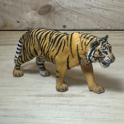 Schleich Male Tiger Bengal 2.5 x 5" Wild Life Toy Animal Figure D-73527 #scrappy