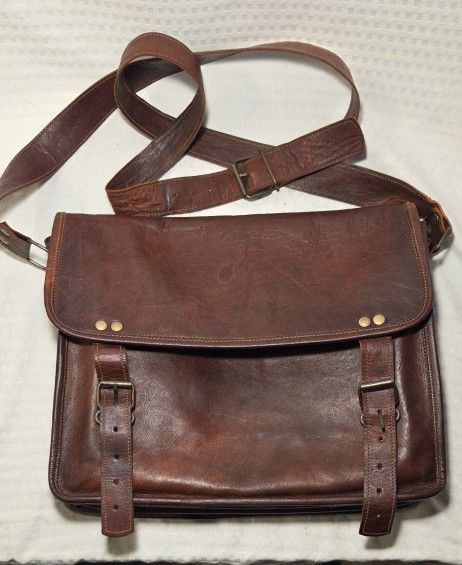 Vintage Leather Messenger Laptop Satchel Shoulder Strap 12" Wide 10" Tall