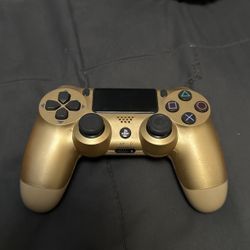 PS4 Controller