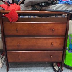 Wooden Drawers With Changing Table 