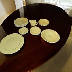 -Buttercup Federalist Ironstone Dishes 17 Pieces