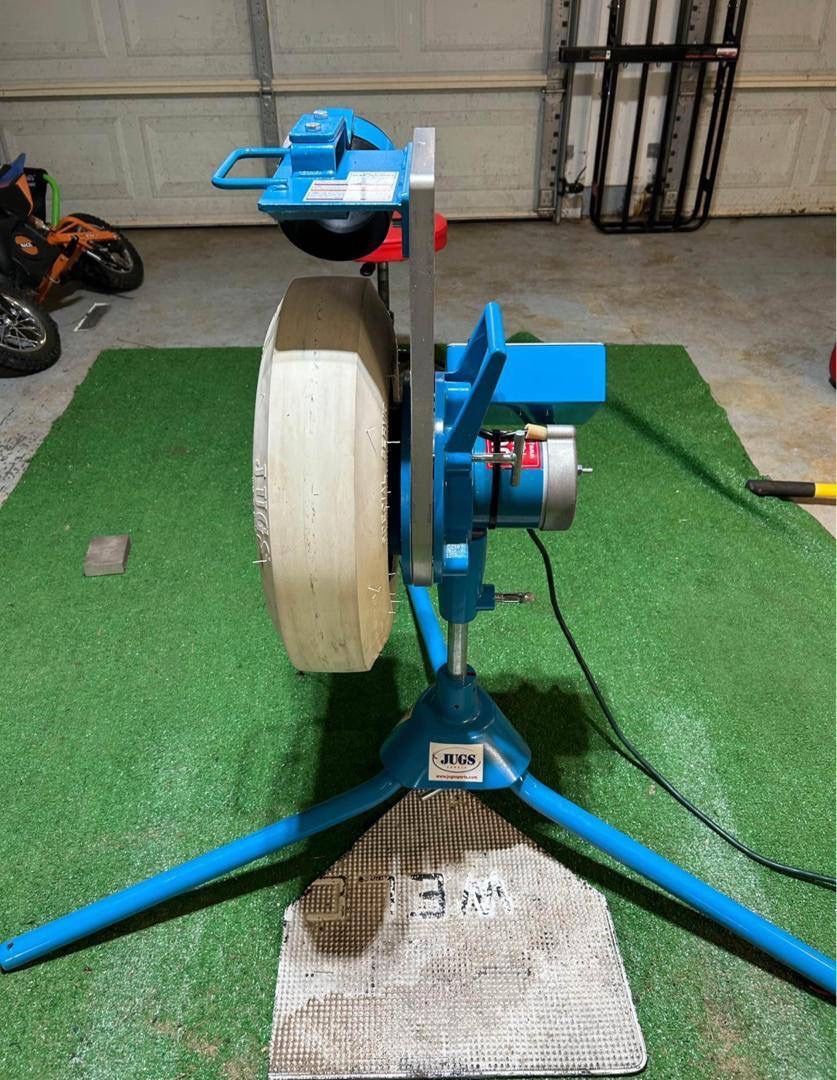 Jugs BP1 pitching machine