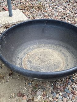 Large ceramic water basin/planter