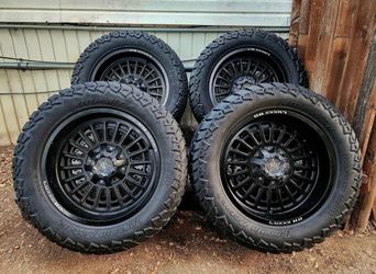 20” Luxx HD Rims with all terrain tires