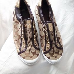 Coach Flats Slip ONS. $30