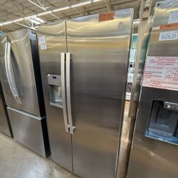 GE side by side counter depth refrigerator