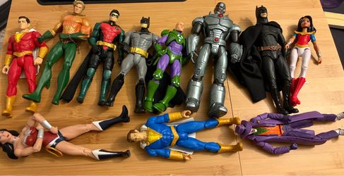 11 DC Multiverse Superhero Action Figures Lot