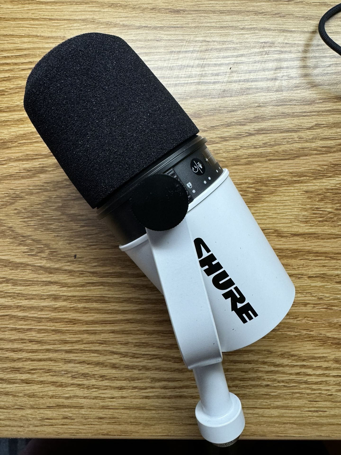 Shure MV7X With Boom Arm