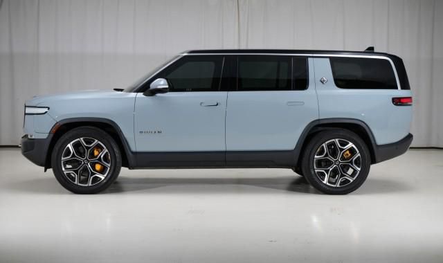 2023 Rivian R1s Awd