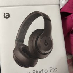 Studio Beats Pro