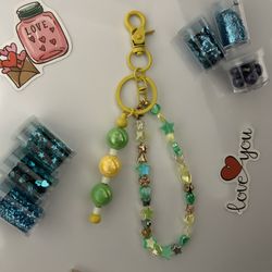 Mix Of Green And Yellow Keychain For Bags 