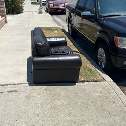 Free Couch 