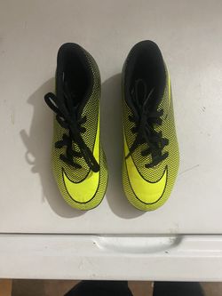 Nike Soccer Cleats And Guards