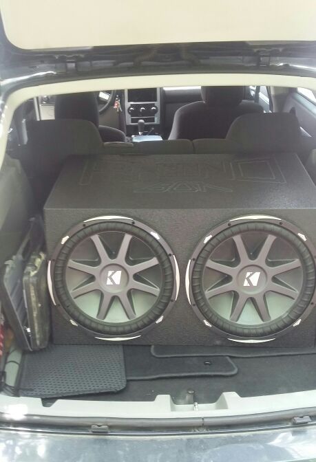 15"kicker cvx in rhino pro box$280