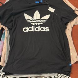 Adidas Shirt Size Large