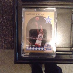 Michael Jeffery Jordan Hoops  1990 Cards 5 And 65 And Fleer 26 