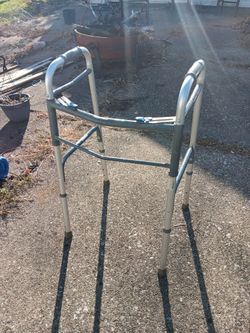 Tri-fold Walker. No Wheels