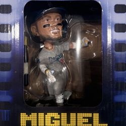 Miguel Rojas bobblehead Dodgers