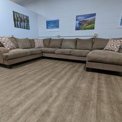 Contemporary Beige Fabric Sectional with Chaise