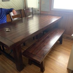 Original Pottery Barn Table (original Price $4900 )With 4 Cushioned Chairs And Bench