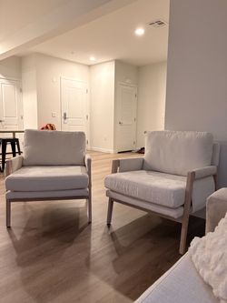 Accent chairs