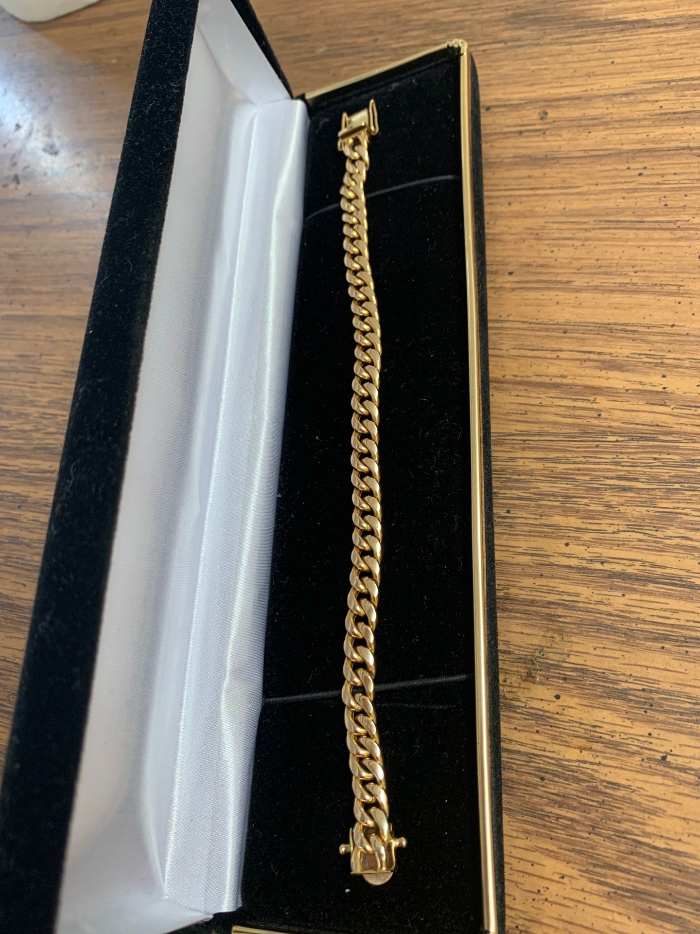 14k Box Lock Bracelet