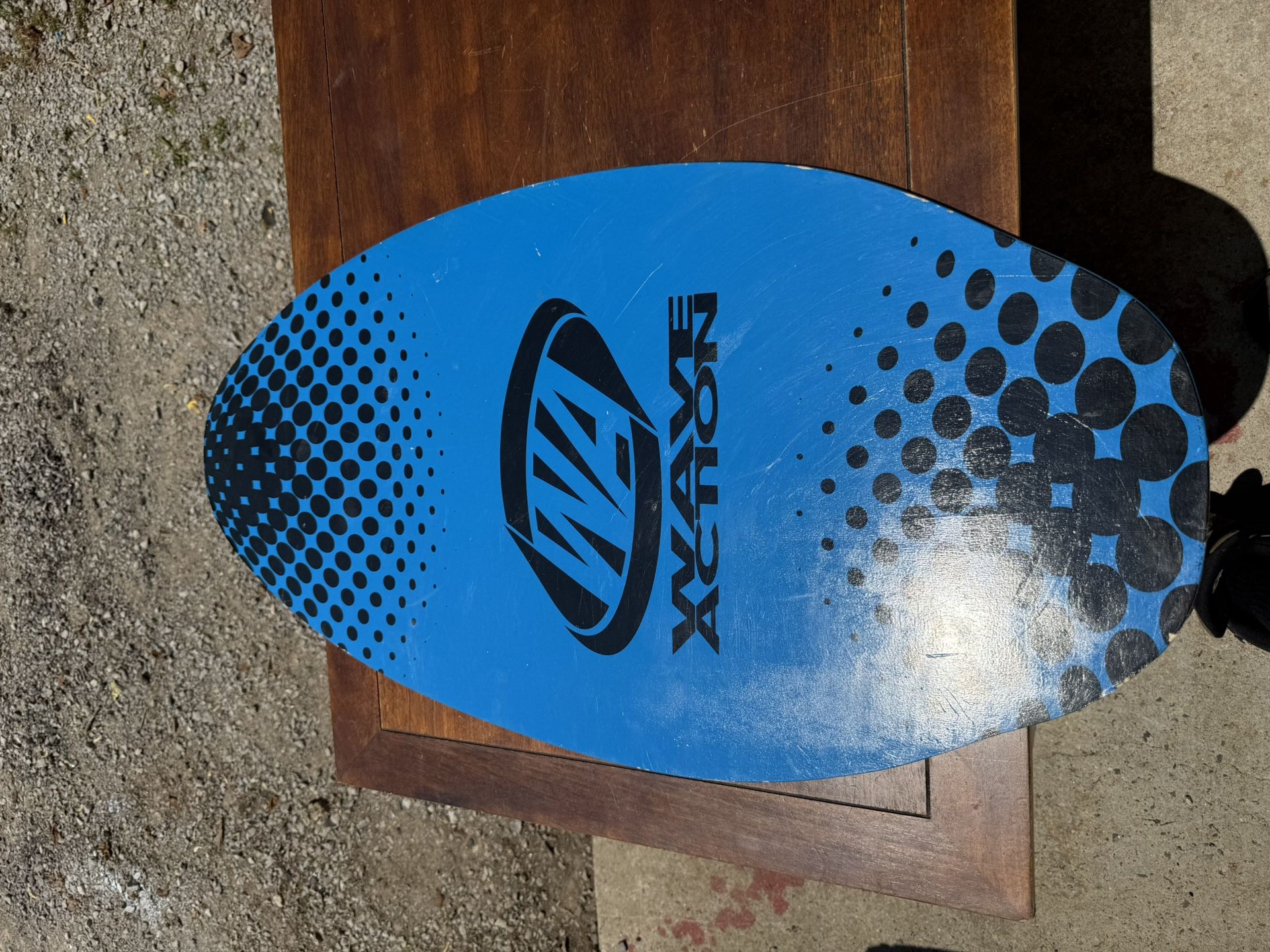 Wave Action Wooden Skimboard 37” Blue