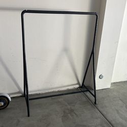 Clothes Hanger 