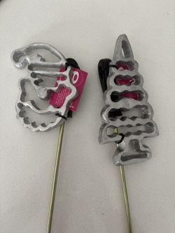 Moldes Para Buñuelos De Viento $15 Each