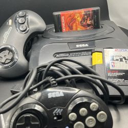 Sega Genesis Complete With 2 Games (Lion King) 
