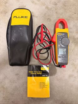 Fluke 902FC HVAC True-RMS Clamp Meter