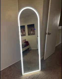 Light up mirror