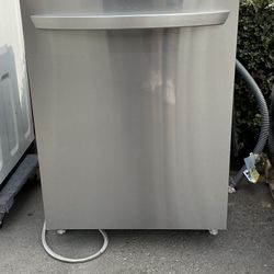 LG 24’ Wide Dishwasher 