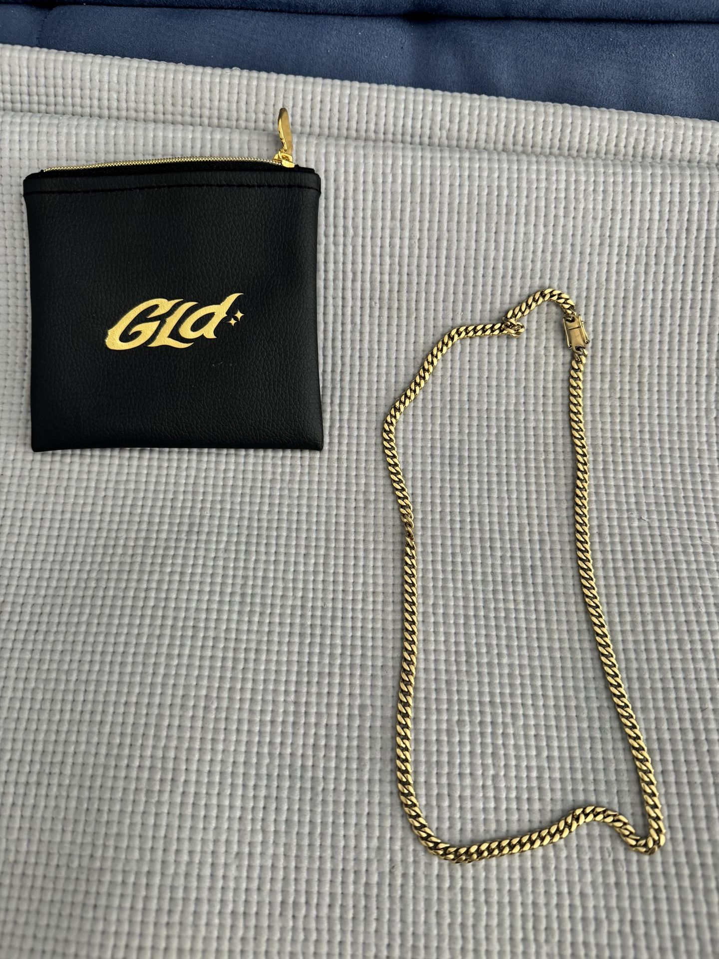 GOLD CHAIN BY GLD