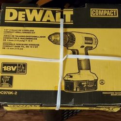 BNIB Dewalt 18V Cordless Compact Drill/Driver Kit