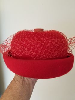 Vintage red Neumann Endley Fairfield felt hat