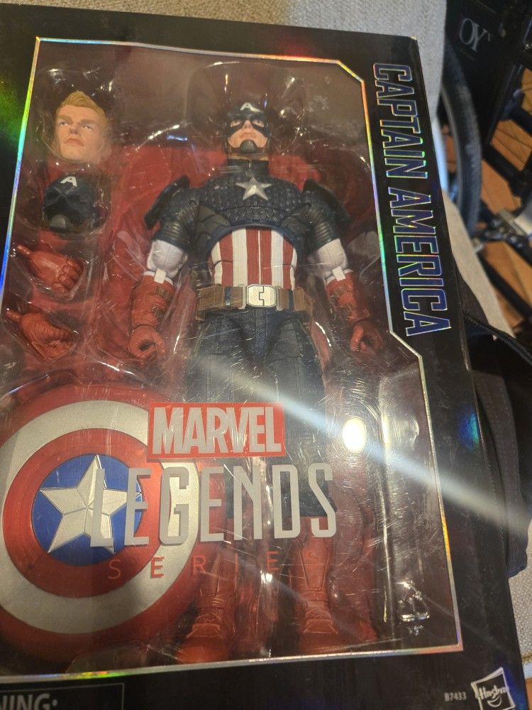 MARVEL LEGENDS CAPTAIN AMERICA