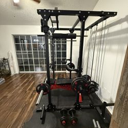 WORKOUT BENCH W/ CABLES